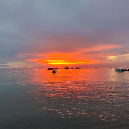 Rockstar Hotel & Bar Koh Tao Exterior photo
